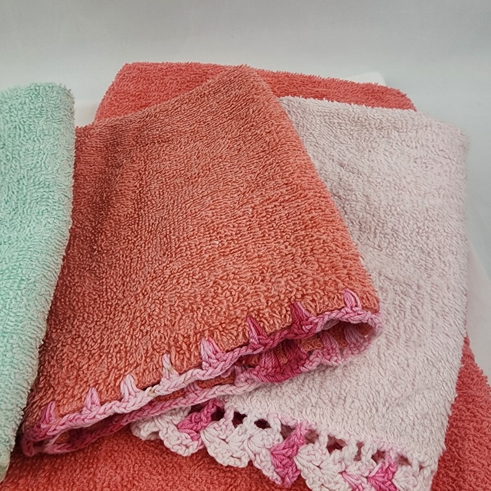 Vtg. Cannon Pink/ Coral Yellow‎ Towels Washcloths Crochet Edge Made USA 3 Extra - Picture 5 of 16